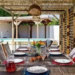 La Perle De Jade-1 By Interhome بيت للعطل *